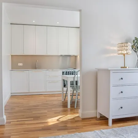 Spacious Family Friendly Apartment, Free Parking * Таллінн