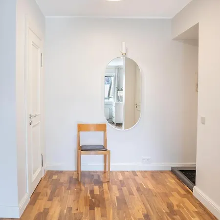 Spacious Family Friendly Apartment, Free Parking